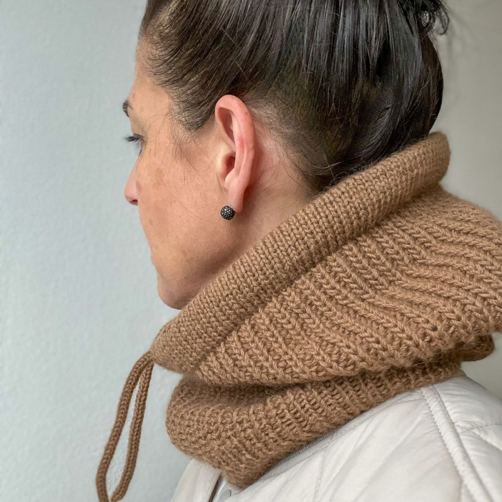 Strickanleitung - Kapuzenschal RUBY